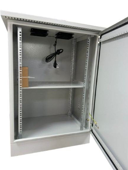 EVI 15U IP55 outdoor cabinet