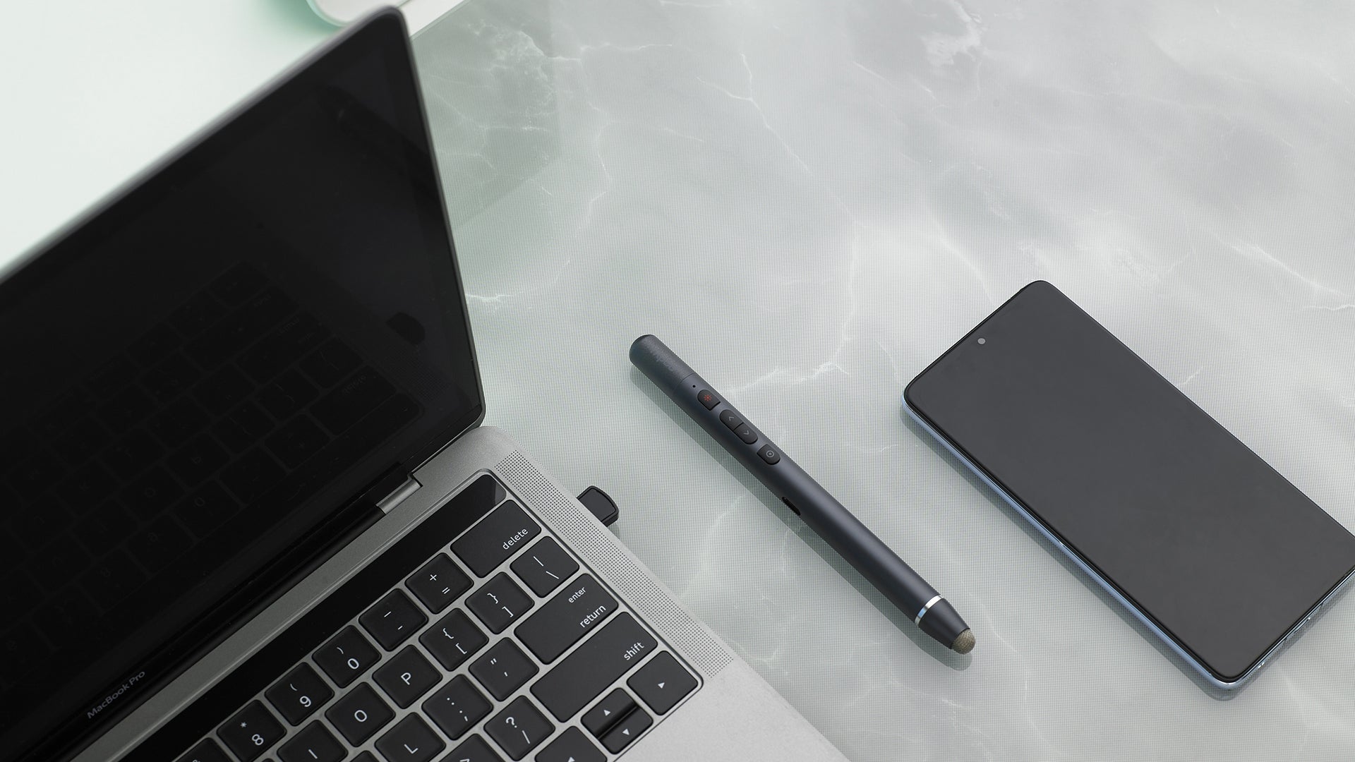 Rapoo Interactive Screen Wireless Presenter Black, 1 Year Warranty